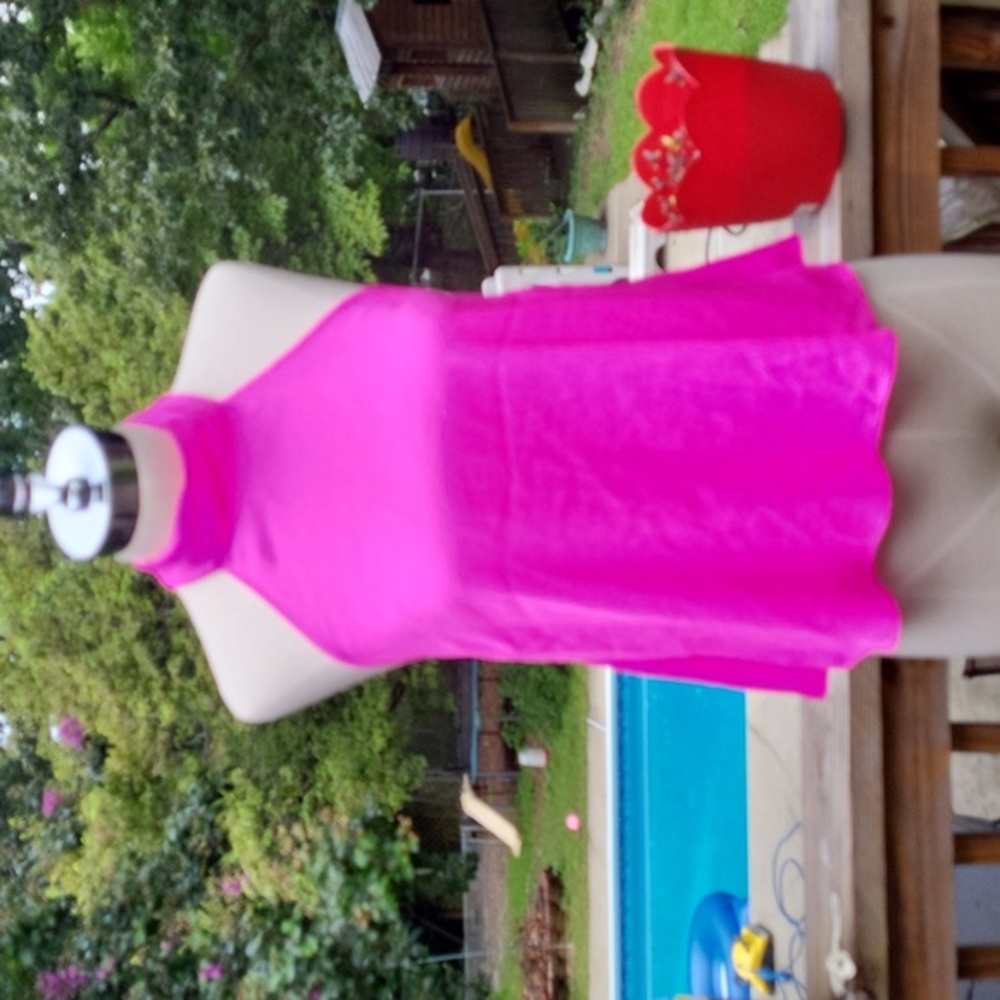 Ladies bright pink halter shirt, Forever 21, NWT, sz M